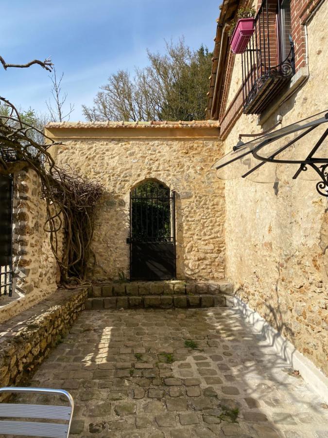 Duplex Avec Et Cour Privee * Bonnelles
